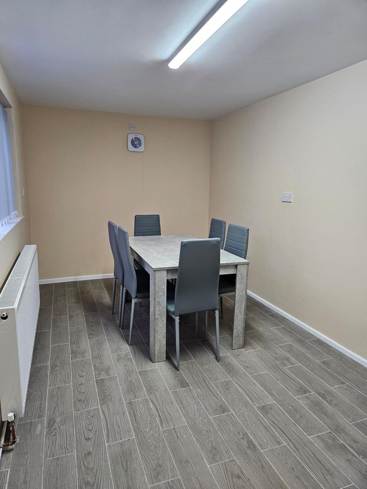 Clover Crest - 2-Bedroom House Bourton-on-the-Water ภายนอก รูปภาพ
